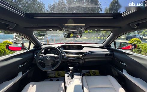 Lexus UX 2021 - фото 15