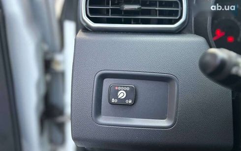 Renault Duster 2018 - фото 9