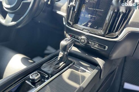 Volvo V90 2017 - фото 29