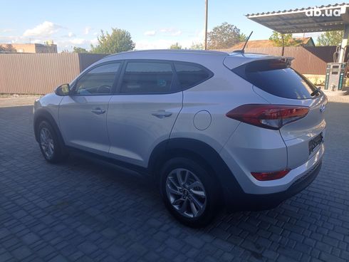 Hyundai Tucson 2016 - фото 14