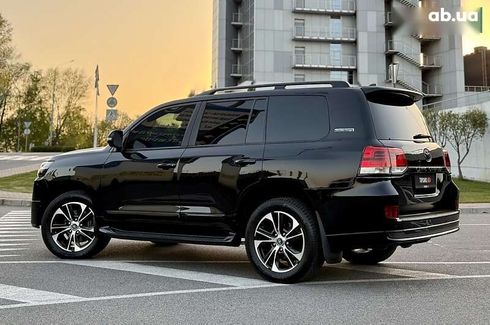 Toyota Land Cruiser 2020 - фото 8