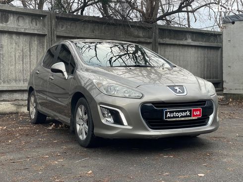 Peugeot 308 2011 бежевый - фото 3