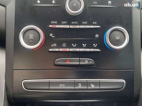 Renault Megane 2016 - фото 16