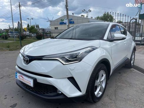 Toyota C-HR 2017 - фото 3