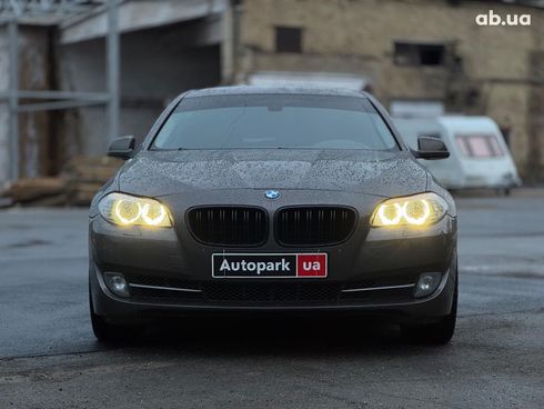 BMW 5 серия 2011 коричневый - фото 4