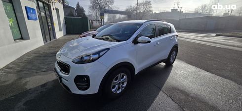 Kia Sportage 2016 белый - фото 9