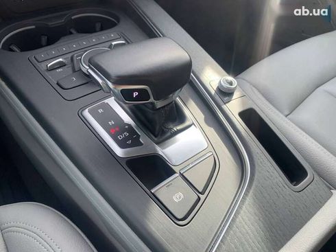 Audi A4 2018 - фото 30