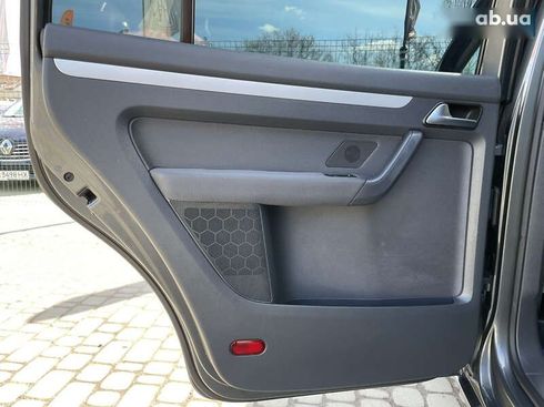 Volkswagen Touran 2012 - фото 26