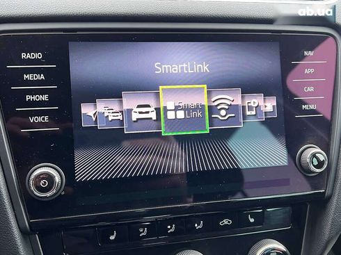 Skoda Octavia 2017 - фото 18