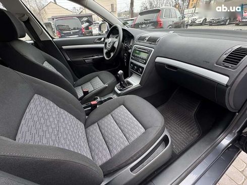 Skoda Octavia 2011 - фото 27