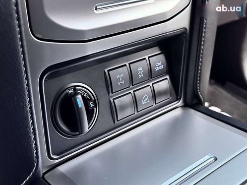Toyota Land Cruiser Prado 2021 - фото 28