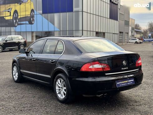 Skoda Superb 2012 - фото 8