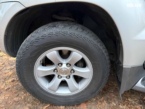 Toyota Land Cruiser Prado 2007 серый - фото 12