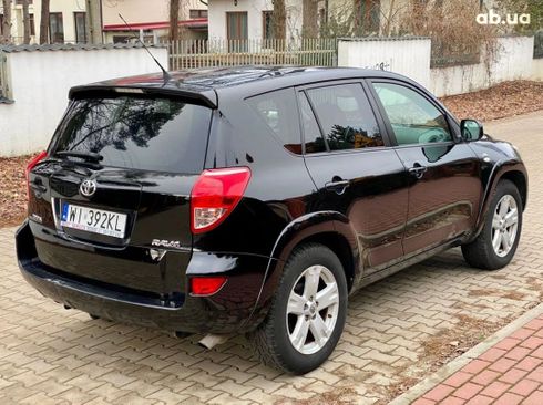 Toyota RAV4 2006 черный - фото 10