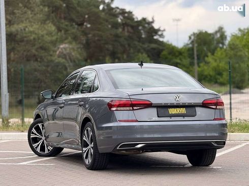Volkswagen Passat 2020 - фото 16