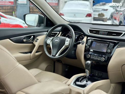 Nissan Rogue 2016 красный - фото 16