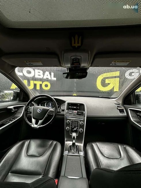 Volvo XC60 2015 - фото 21