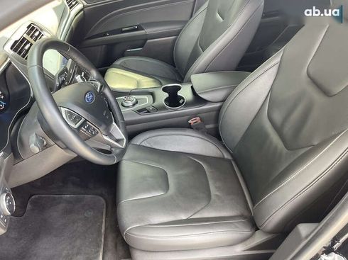 Ford Mondeo 2020 - фото 21