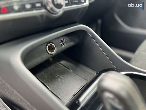 Volvo XC40 2021 - фото 29