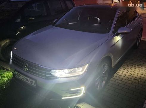 Volkswagen Passat 2016 - фото 2