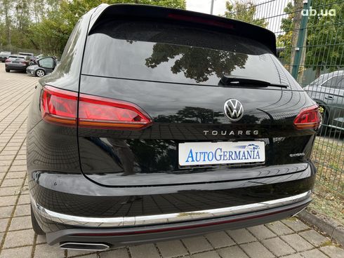 Volkswagen Touareg R 2023 - фото 34