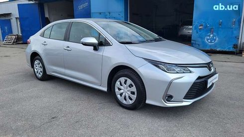 Toyota Corolla 2021 - фото 9