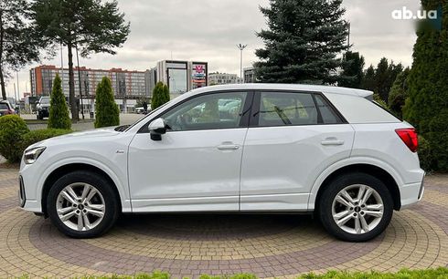 Audi Q2 2023 - фото 8