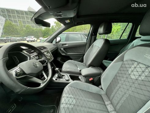 Volkswagen Tiguan 2022 - фото 19