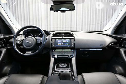 Jaguar F-Pace 2017 - фото 15