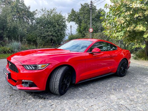 Ford Mustang 2017 красный - фото 15