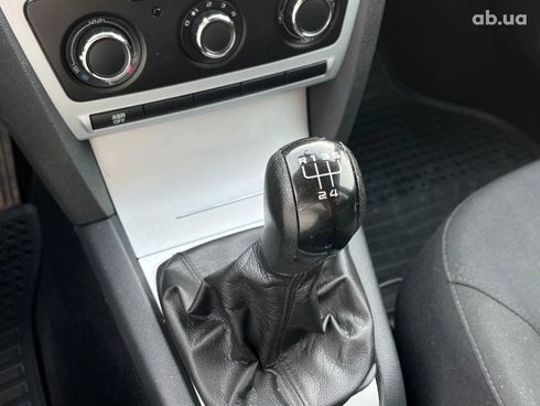 Skoda octavia a5 2010 бежевый - фото 22