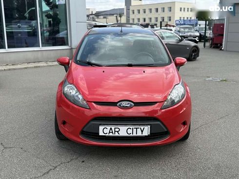 Ford Fiesta 2011 - фото 2