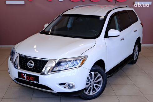 Nissan Pathfinder 2015 белый - фото 2