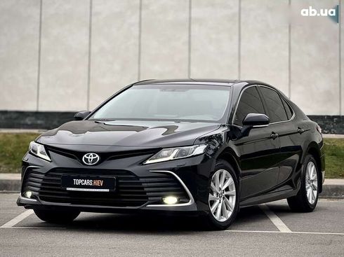 Toyota Camry 2023 - фото 3