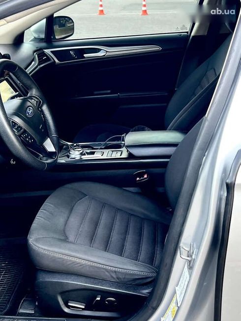 Ford Fusion 2017 - фото 26