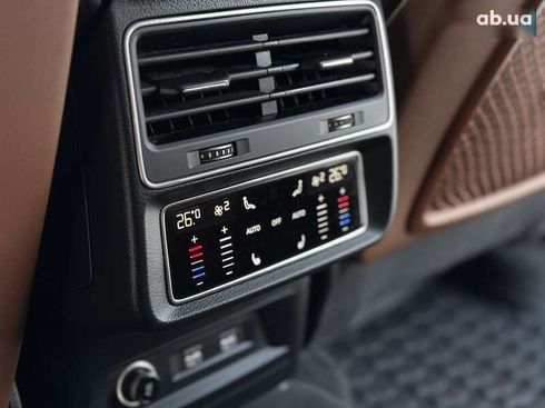 Audi Q8 2019 - фото 24