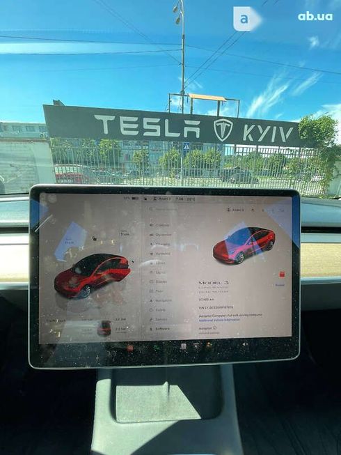 Tesla Model 3 2022 - фото 4