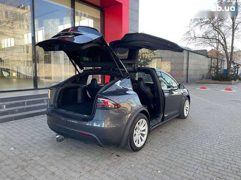 Tesla Model X 2018 - фото 3