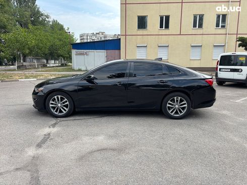Chevrolet Malibu 2018 черный - фото 2