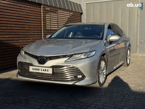 Toyota Camry 2018 - фото 3