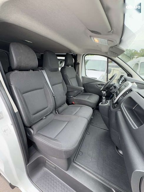 Renault Trafic 2020 - фото 24