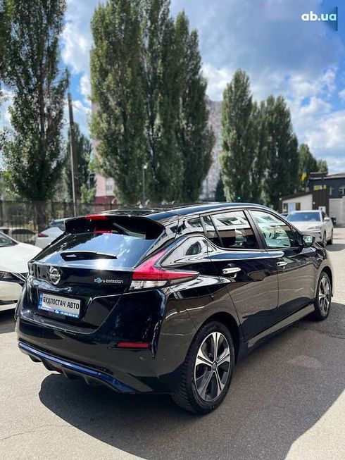 Nissan Leaf 2021 - фото 15