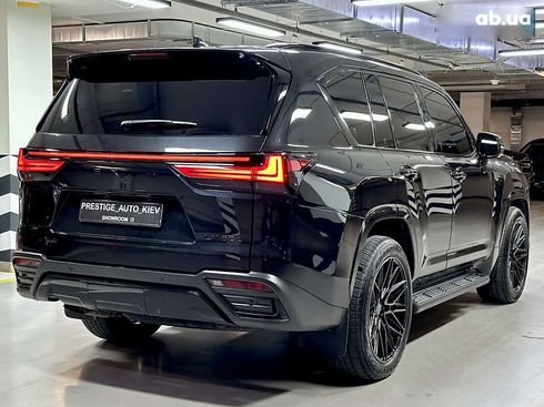 Lexus LX 2022 - фото 18