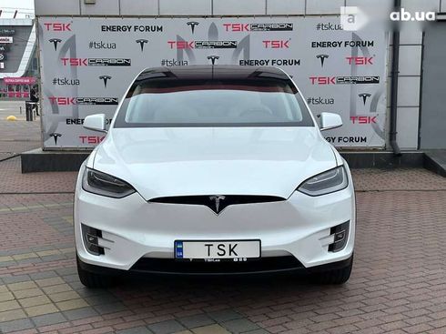 Tesla Model X 2018 - фото 2