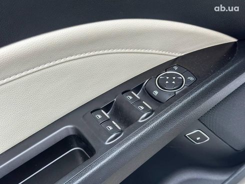 Ford Fusion 2017 белый - фото 19