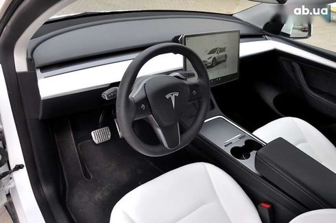 Tesla Model Y 2023 - фото 17