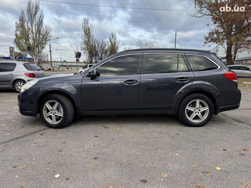 Subaru Legacy Outback 2010 серый - фото 7