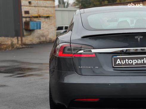 Tesla Model S 2017 серый - фото 15