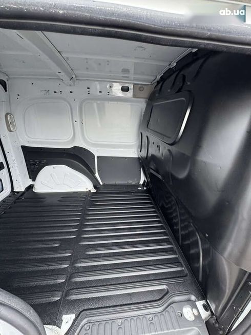 Renault Kangoo 2020 - фото 28