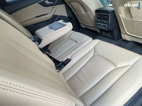 Audi Q7 2021 - фото 18